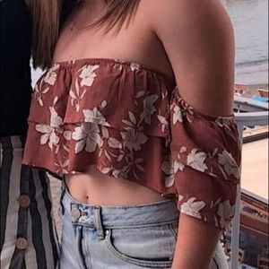 Tobi Off the shoulder cropped top